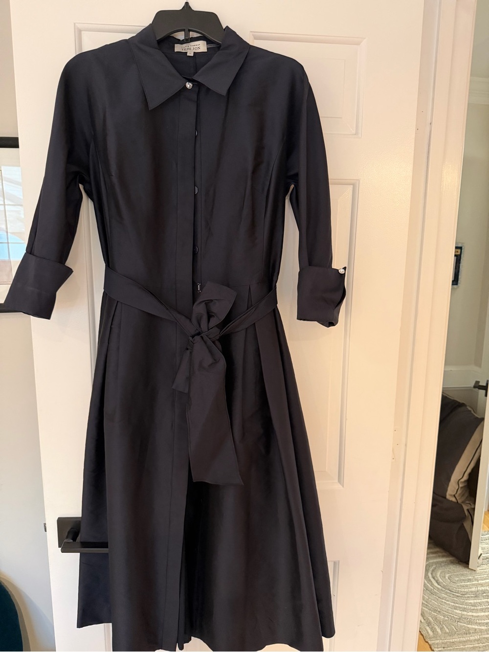 Teri Jon Taffeta Navy 3/4 sleeves Midi Dress with Waist Tie - Picture 4 of 6